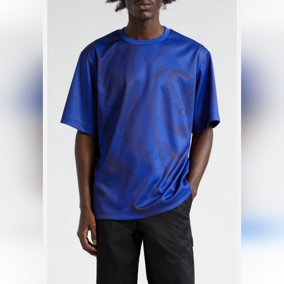 $820 Burberry Floral Blue Graphic T-Shirt, run large (Unisex), P2P 21 - Picture 7 of 8